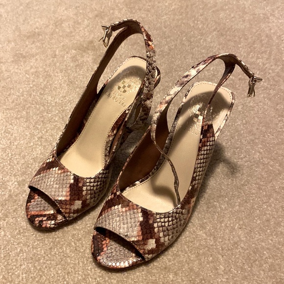 Vince Camuto heels. Never been worn. Size 6. - Picture 1 of 1
